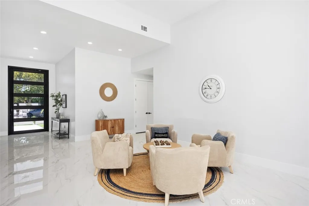 Irvine, California 92603, United States, 5 Bedrooms Bedrooms, ,5 BathroomsBathrooms,Residential,Active,160008