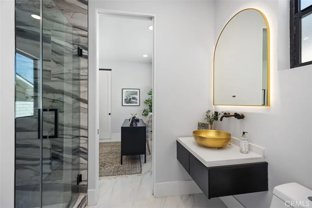 Irvine, California 92603, United States, 5 Bedrooms Bedrooms, ,5 BathroomsBathrooms,Residential,Active,160008