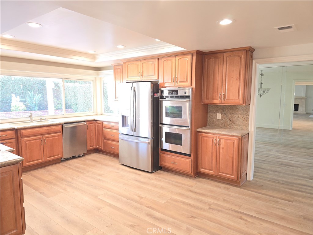 Award (AWAR) - Residential Lease