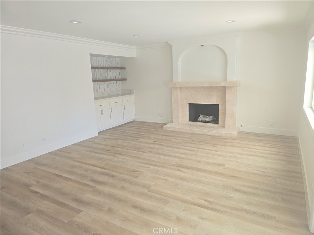 Award (AWAR) - Residential Lease