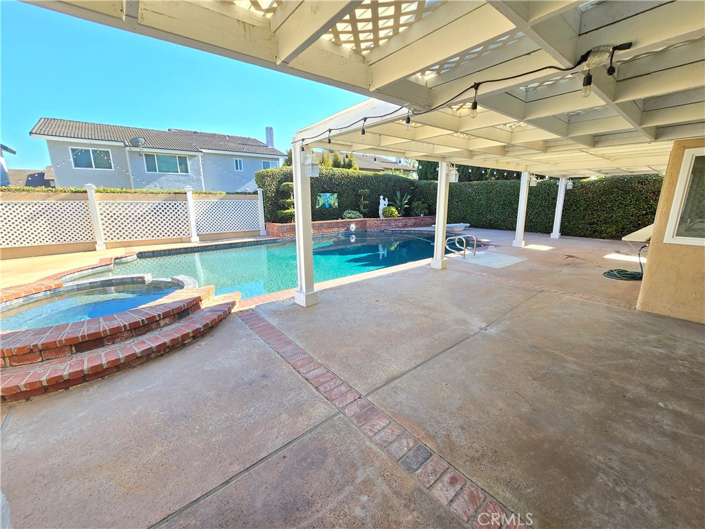 Award (AWAR) - Residential Lease