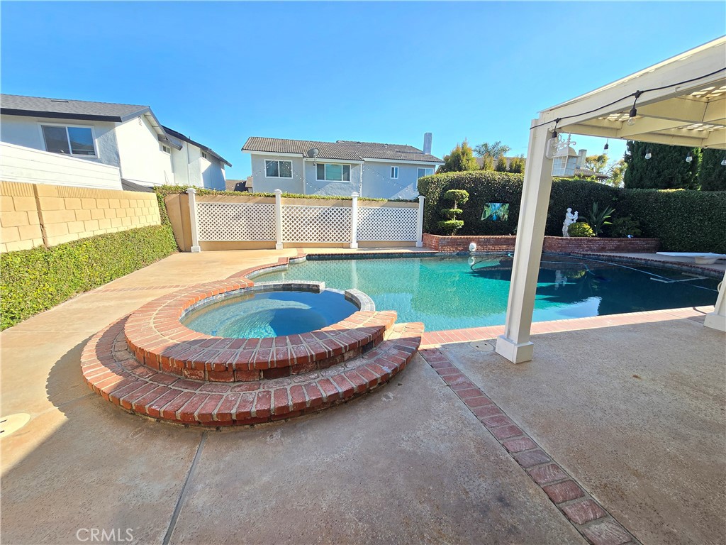 Award (AWAR) - Residential Lease