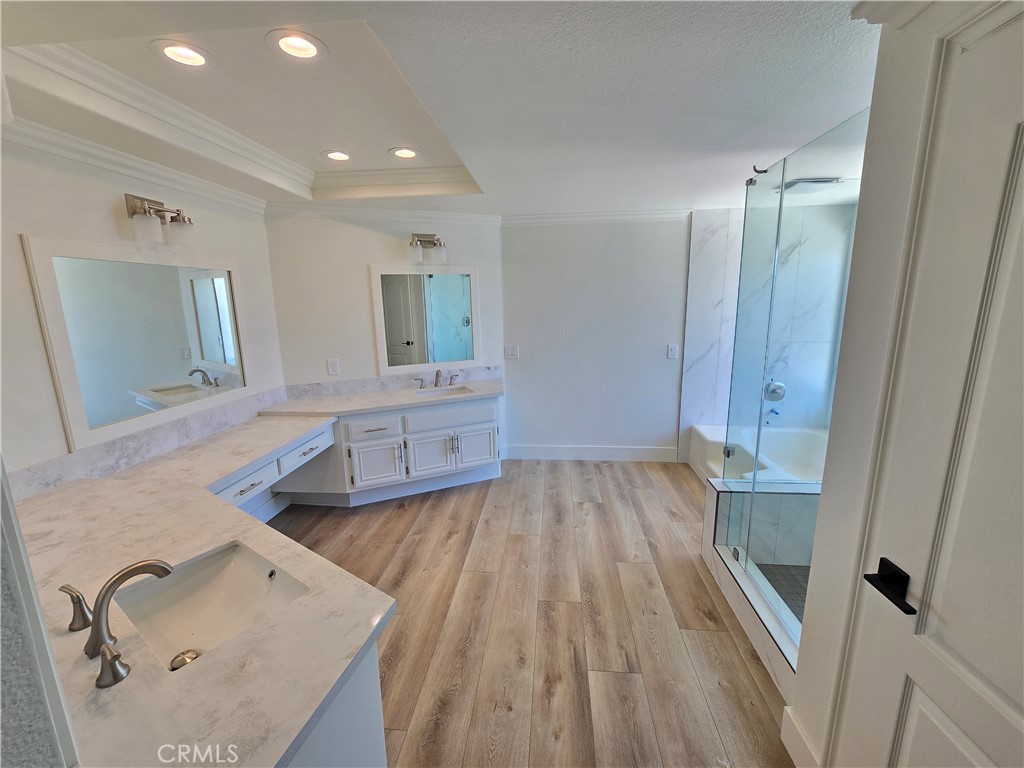 Award (AWAR) - Residential Lease