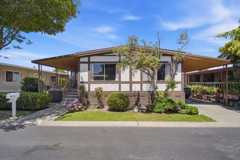 Photo of 953 New England Village Street, Hayward, CA 94541 (MLS # ML82047619)