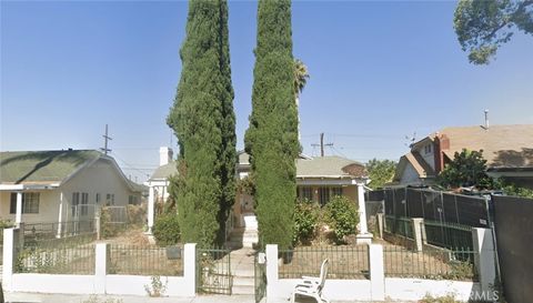 Photo of 1159 N Berendo St, Hollywood, CA 90029 (MLS # BB25239726)