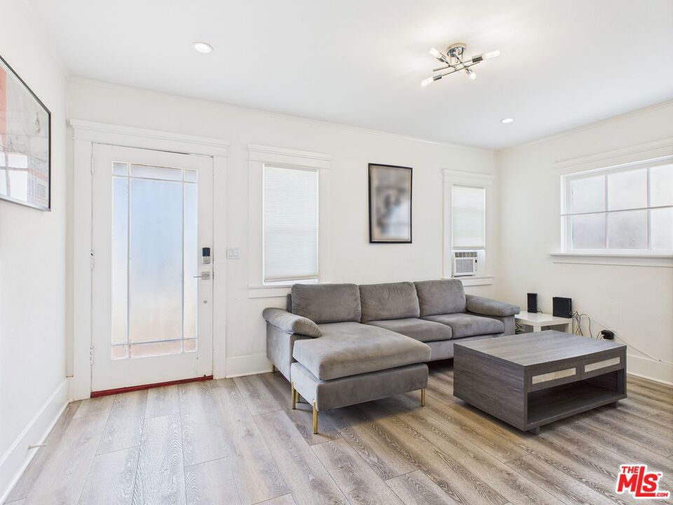 744 Termino Avenue