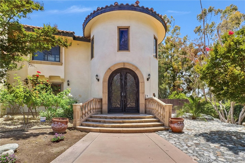 462 Pomello Drive