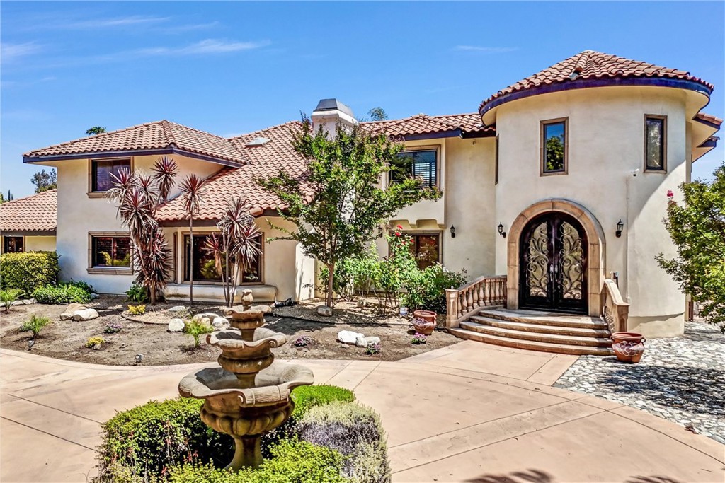 462 Pomello Drive
