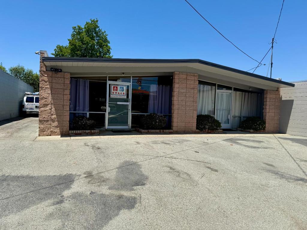 932 Terminal Way 934