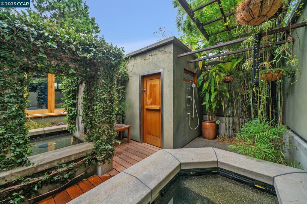 BERKELEY - Residential Income