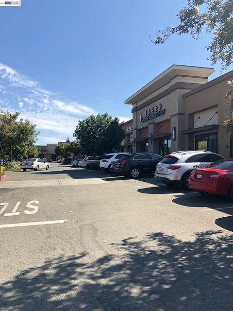 Photo of 46356 46356 warm springs blvd #824 Blvd, Fremont, CA 94539 (MLS # 41124970)