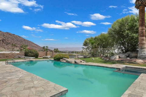 Tiny photo for 770 S La Mirada Road, Palm Springs, CA 92264 (MLS # 219154996DA)