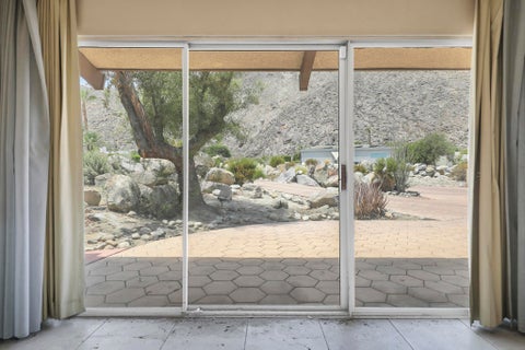Tiny photo for 770 S La Mirada Road, Palm Springs, CA 92264 (MLS # 219154996DA)