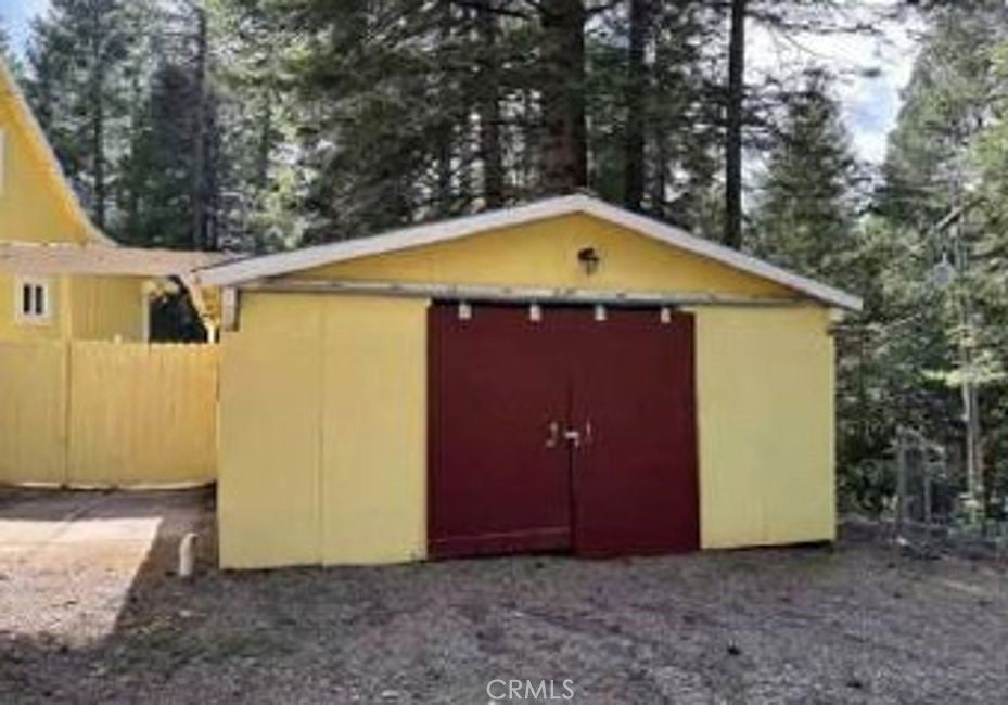 17582 New York House
