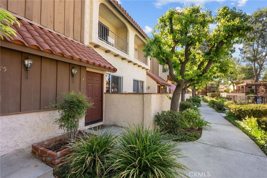 Welcome to this stunning, updated condo with pool view in Reseda! This updated 2-bedroom, 2-bathroom condo offers a perfect blend of comfort and style. Enjoy a fully remodeled kitchen, hardwood flooring, and modern updates throughout. The spacious primary bedroom features a private balcony with serene views of the pool. Residents enjoy three maintained pools, jacuzzis, and lushly landscaped outdoor spaces. The HOA conveniently covers water, trash, and insurance. Located near shopping, dining, parks, and with a high walk score, this home combines the ease of city living with a peaceful community setting. Don’t miss this exceptional opportunity!