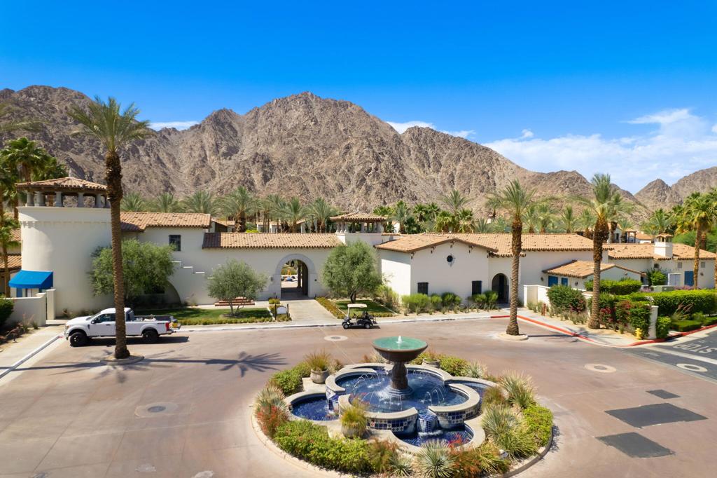 Legacy Villas - Residential