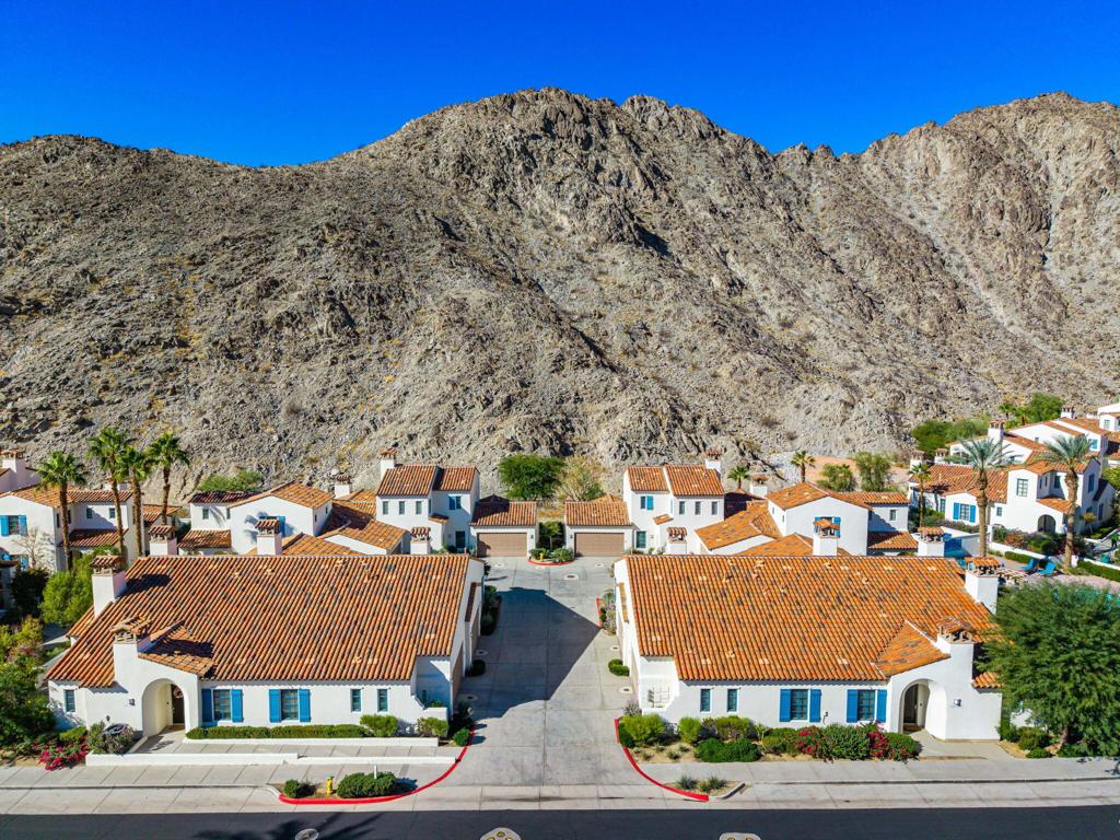 Legacy Villas - Residential