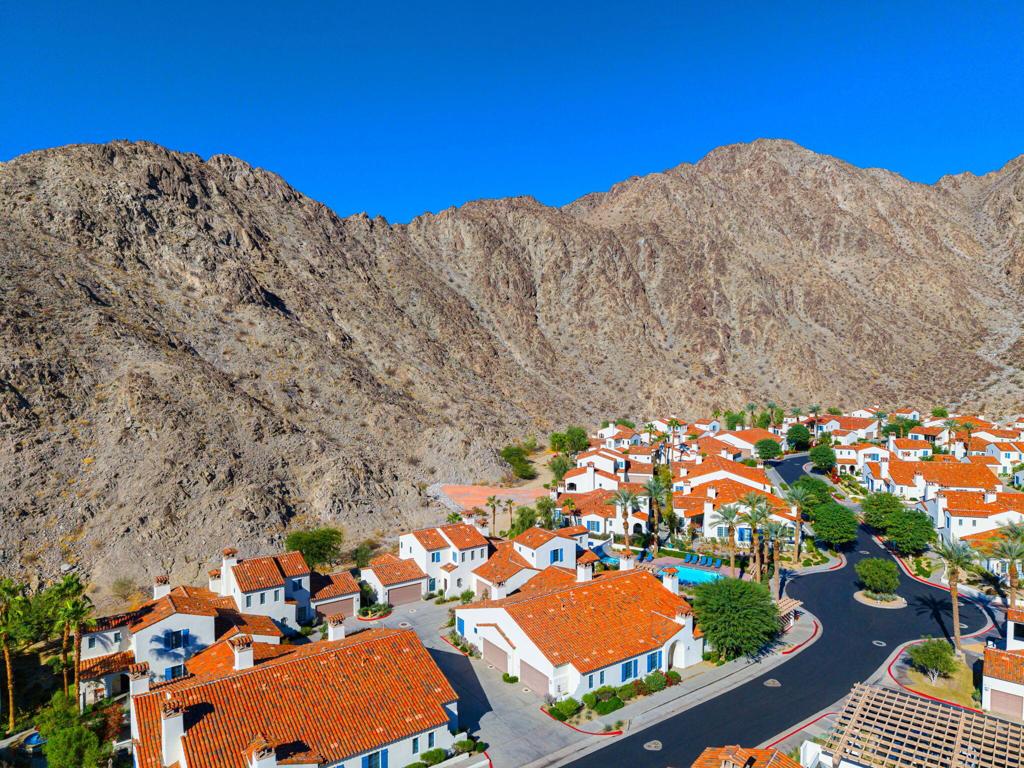 Legacy Villas - Residential