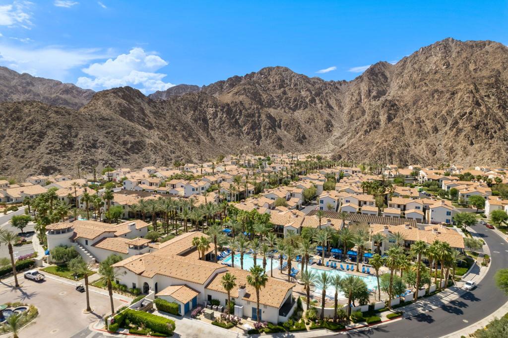 Legacy Villas - Residential