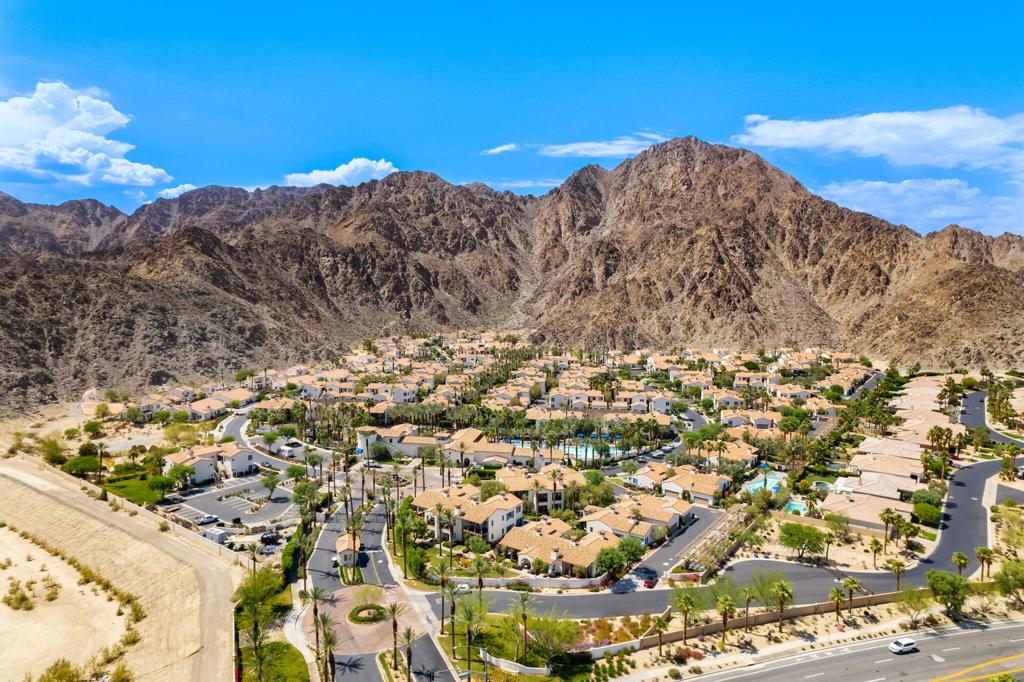 Legacy Villas - Residential