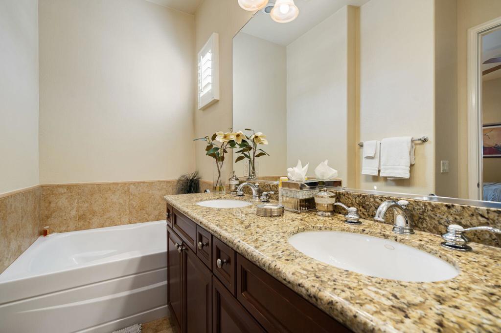 Legacy Villas - Residential