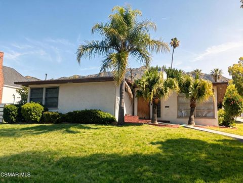 Photo of 1901 Bellevue Drive, Glendale, CA 91201 (MLS # 226002139)