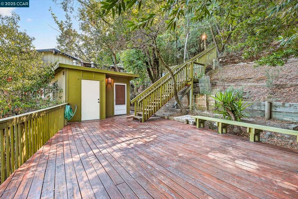 Photo of 405 Scenic Ave Ave, San Anselmo, CA 94960 (MLS # 41114849)