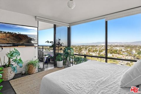 Photo of 4316 Marina City Drive #725, Marina Del Rey, CA 90292 (MLS # 26664019)