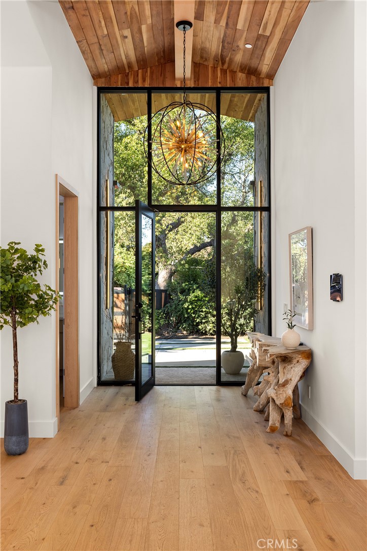 5750 Stansbury Avenue