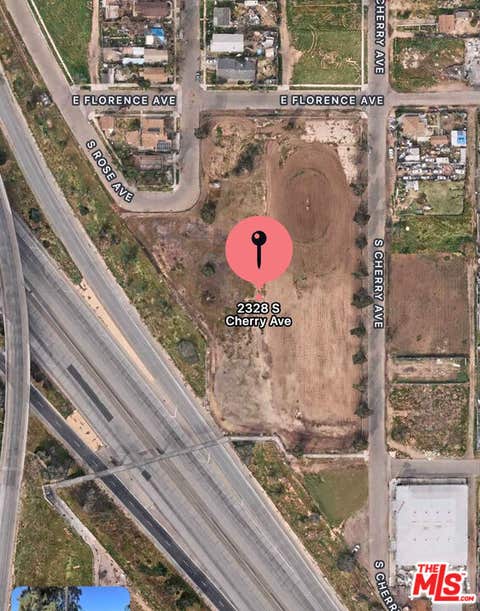 Photo of 2328 S Cherry Ave, Fresno, CA 93706 (MLS # 26867297)