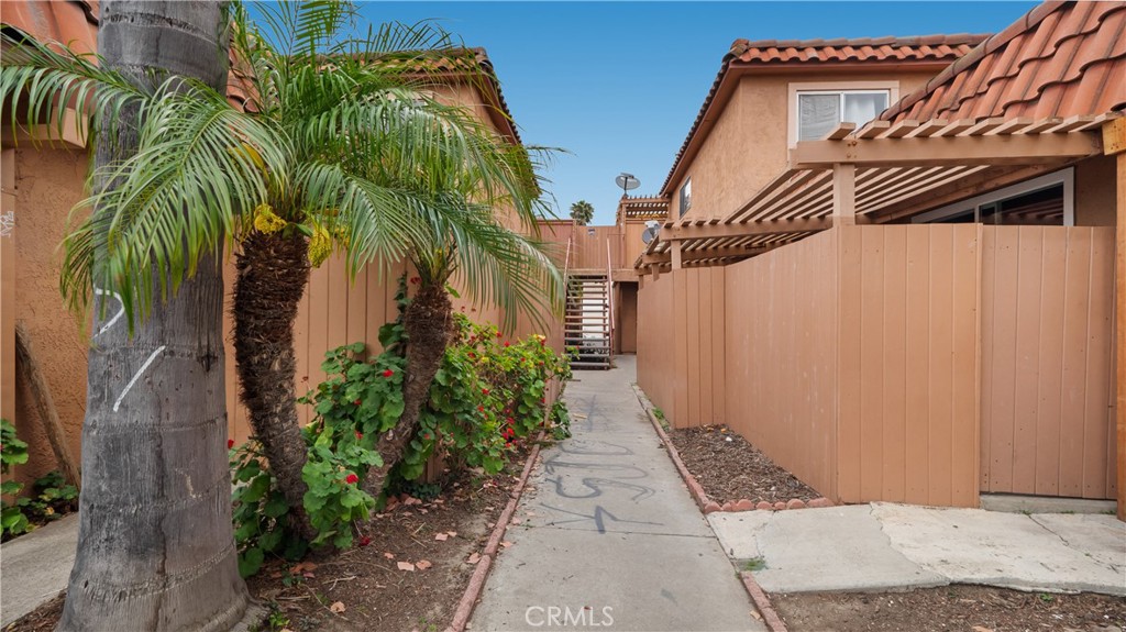 26545 La Zanja Street 27C