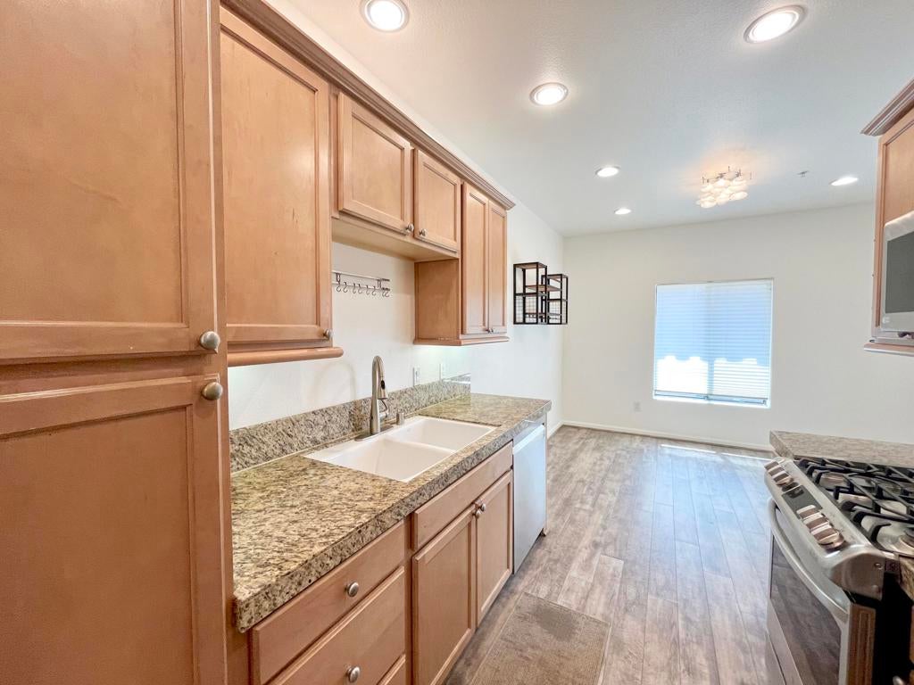 230 Villorrio Drive E