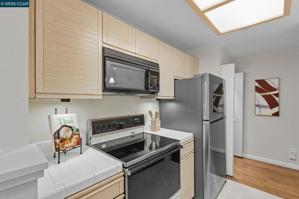 CANYON MEADOWS - Residential