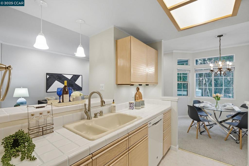 CANYON MEADOWS - Residential