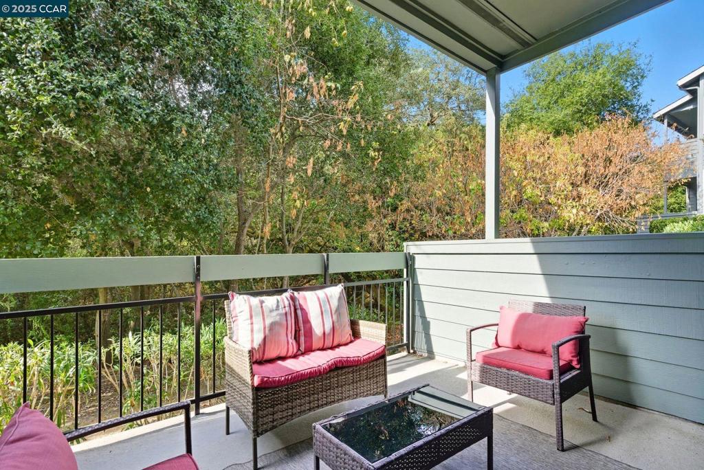 CANYON MEADOWS - Residential