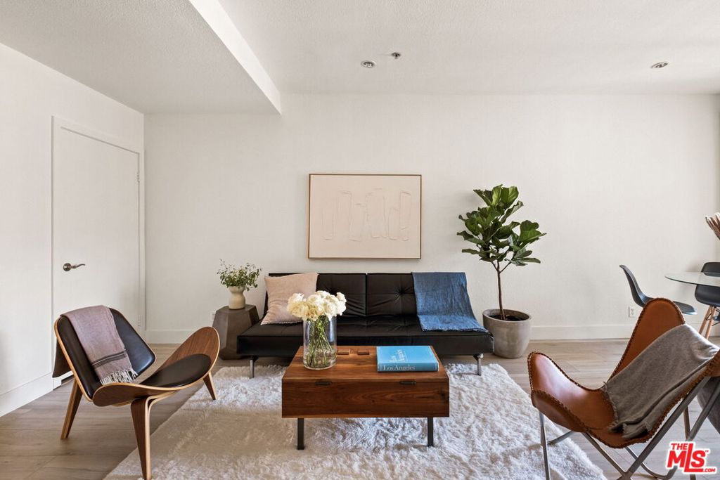 585 N Rossmore Avenue 506, Los Angeles CA 90004