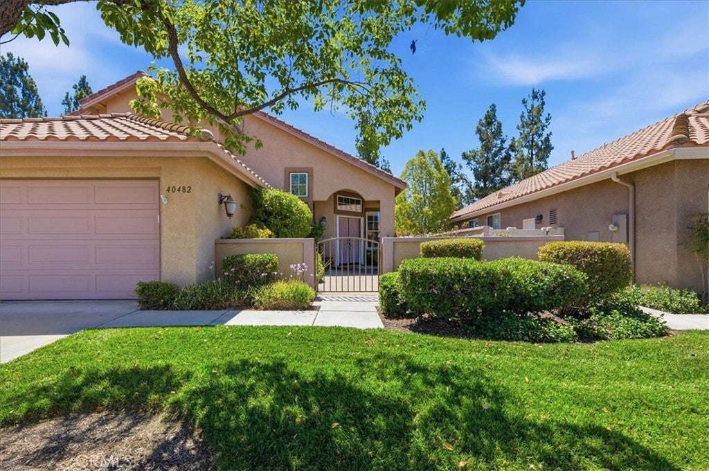 40482 Calle Lampara