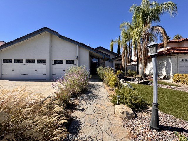 25483 Blackthorne Dr