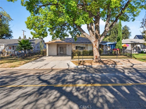 Photo of 1720 N Sierra Way, San Bernardino, CA 92405 (MLS # IV26195756)