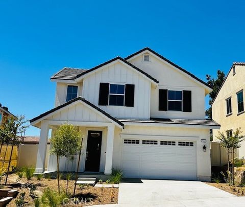 Photo of 29269 Crescent Way, Highland, CA 92346 (MLS # CV26072641)