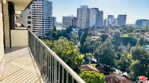 Photo of 10535 Wilshire Boulevard #1610, Los Angeles, CA 90024 (MLS # 26105339)