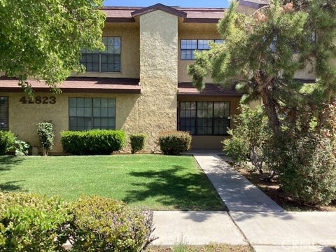 Photo of 42823 15th Street W #3, Lancaster, CA 93534 (MLS # SR26198550)