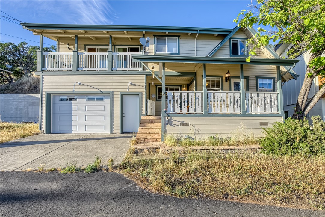 12620 Lakeshore Drive