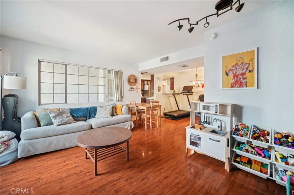 20155 Keswick Street 112