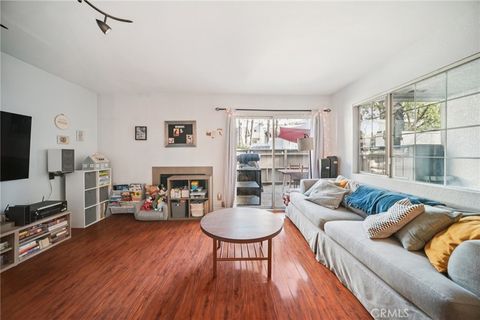 Photo of 20155 Keswick Street #112, Winnetka, CA 91306 (MLS # SR26019484)