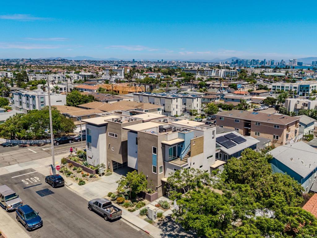 1423 Evergreen St ST, San Diego CA 92106