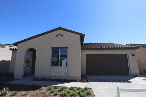 Photo of 28836 Ridgerock Court, Canyon Country, CA 91350 (MLS # OC25241971)