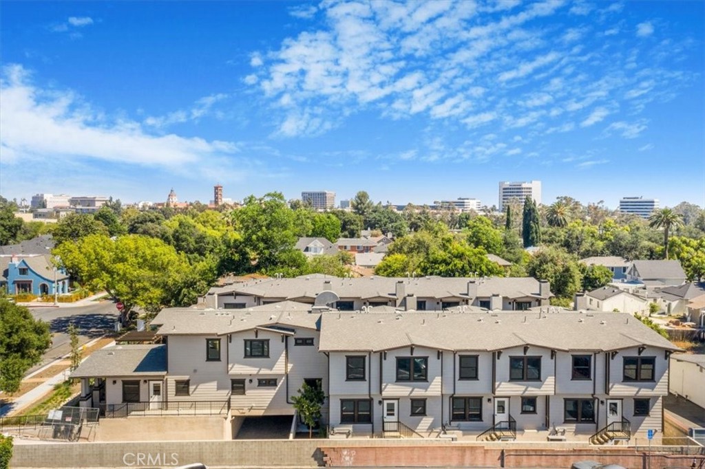 569 Lincoln Avenue 8