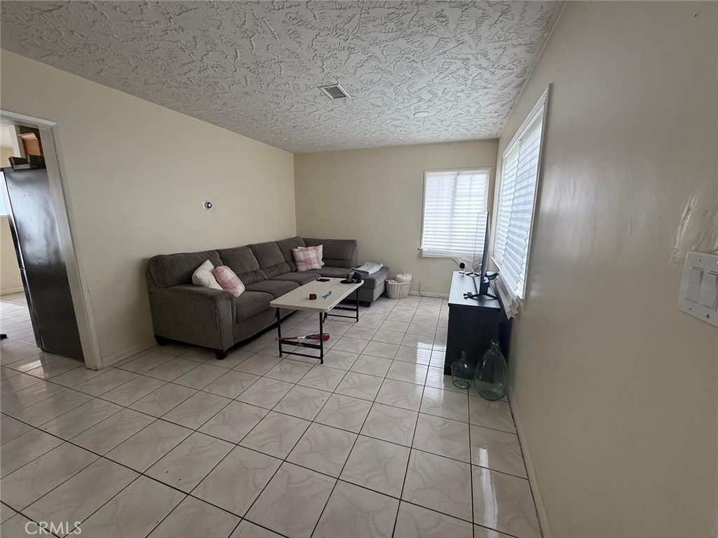 748 E Rosewood Court