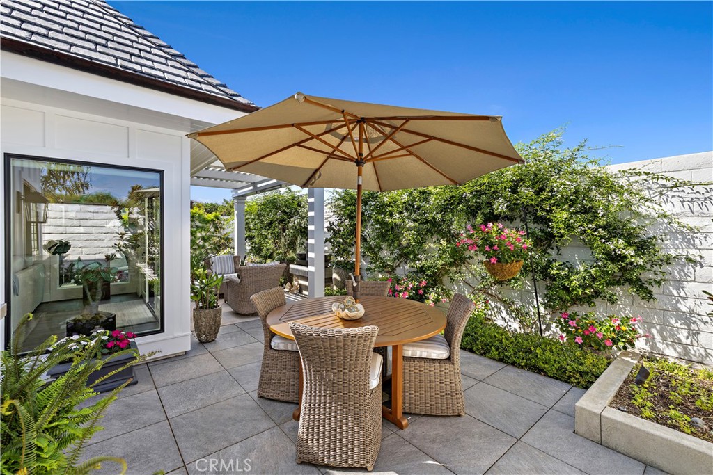 Gardens (Inland of PCH) (NSI) - Residential
